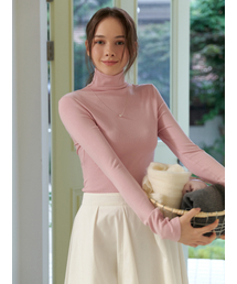 Of turtleneck t-shirt (pink)