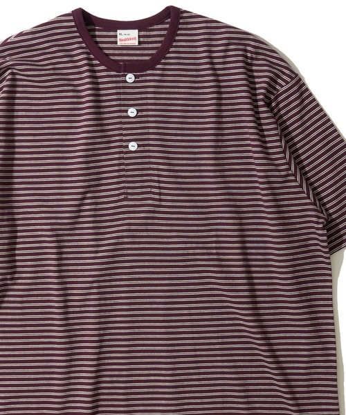 Healthknit(ヘルスニット)の「【Healthknit】Classic Border Jersey Wide Henleyneck S/S / クラシック ボーダー ジャージーワイドヘンリーネックTシャツ(Tシャツ/カットソー・メンズ・ブラック/パープル・X-LARGE/LARGE/MEDIUM)」の2枚目の写真