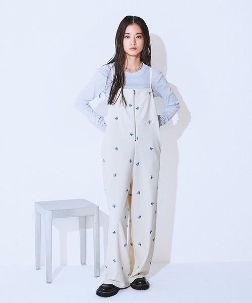 JEANASIS（ジーナシス）の「フロントZIPイージーサロペ/634614（サロペット/オーバーオール・レディース・ブラック/ブラック系その他/ホワイト系その他・FREE）」の2枚目の写真