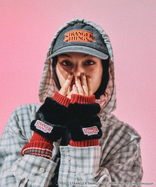 STRANGER THINGS】コラボハンドウォーマー（手袋）｜niko and