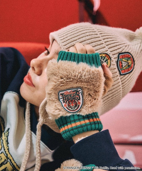 STRANGER THINGS】コラボハンドウォーマー（手袋）｜niko and