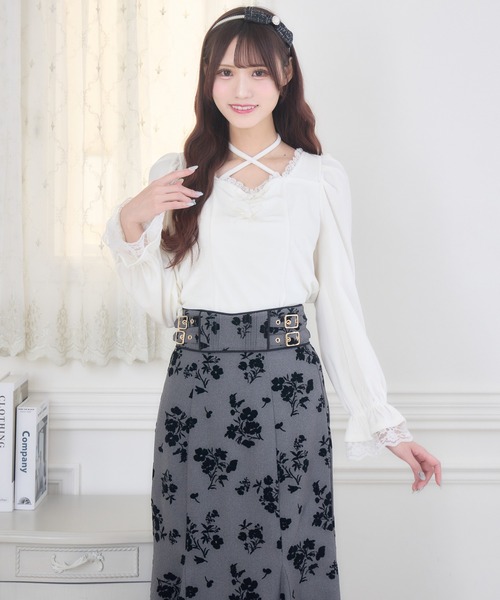 couture BY ROJITA(クチュールバイロジータ)の「ローズリボンベロアトップス(Tシャツ/カットソー・レディース・ブラック/ホワイト・FREE)」の21枚目の写真