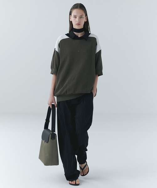 CULLNI（クルニ）の「Stripe Double Cloth Tuck Wide Pant（スラックス・メンズ・ネイビー/ブラック・0/1/2）」の3枚目の写真