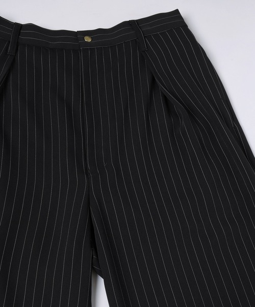 CULLNI（クルニ）の「Stripe Double Cloth Tuck Wide Pant（スラックス・メンズ・ネイビー/ブラック・0/1/2）」の12枚目の写真