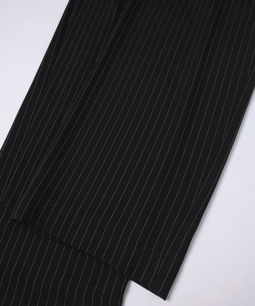 CULLNI（クルニ）の「Stripe Double Cloth Tuck Wide Pant（スラックス・メンズ・ネイビー/ブラック・0/1/2）」の14枚目の写真