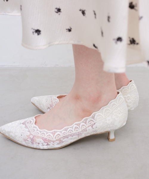 Launa lea(ラウナレア)の「【26春夏新作】フラワーレースパンプス(0620)(パンプス・レディース・ブラック/アイボリー/イエロー・22.0cm/22.5cm/23.0cm/23.5cm/24.0cm/24.5cm)」の2枚目の写真