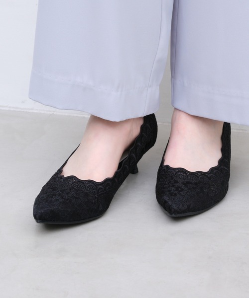 Launa lea(ラウナレア)の「【26春夏新作】フラワーレースパンプス(0620)(パンプス・レディース・ブラック/アイボリー/イエロー・22.0cm/22.5cm/23.0cm/23.5cm/24.0cm/24.5cm)」の3枚目の写真