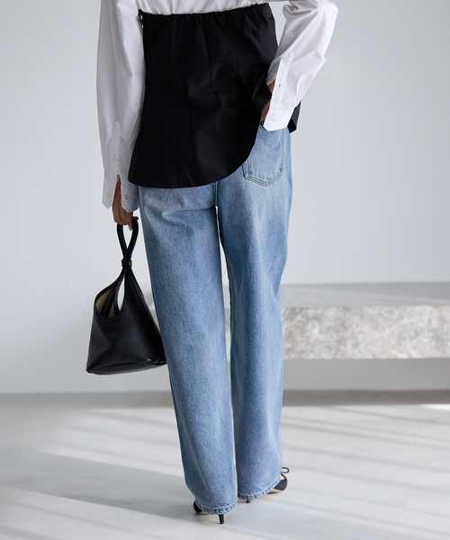 IENA（イエナ）の「《WEB限定/追加2》カーブシルエットデニム（デニムパンツ・レディース・ブルー系その他・36/38）」の8枚目の写真