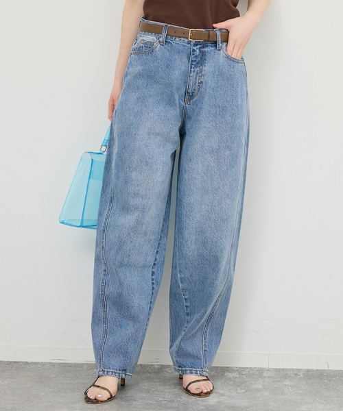 IENA（イエナ）の「《WEB限定/追加2》カーブシルエットデニム（デニムパンツ・レディース・ブルー系その他・36/38）」の13枚目の写真