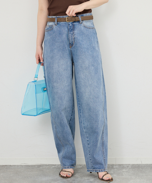 IENA（イエナ）の「《WEB限定/追加2》カーブシルエットデニム（デニムパンツ・レディース・ブルー系その他・36/38）」の14枚目の写真