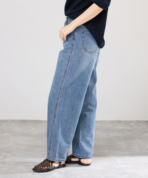 IENA(イエナ)の「《追加2》カーブシルエットデニム(デニムパンツ・レディース・ブルー系その他・36/38)」の11枚目の写真