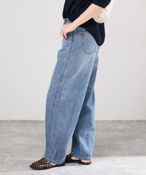 IENA(イエナ)の「《追加2》カーブシルエットデニム(デニムパンツ・レディース・ブルー系その他・36/38)」の15枚目の写真