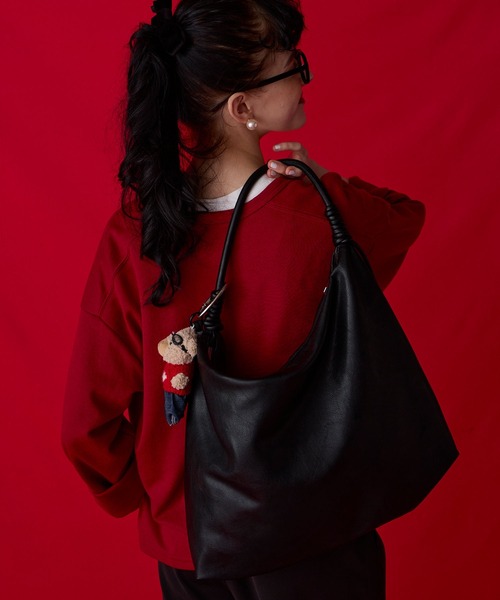 BONLECILL Marche(ボンルシールマルシェ)の「【BONLECILL Marche】《A4収納》ノットハンドルホーボーバッグ(ショルダーバッグ・レディース・ブラウン/ベージュ/ブラック・FREE)」の14枚目の写真