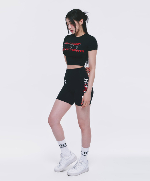 BORN TO WIN（ボーントゥウィン）の「B x H CROP T-SHIRTS [BLACK]（Tシャツ/カットソー・レディース・その他・1/2）」の3枚目の写真