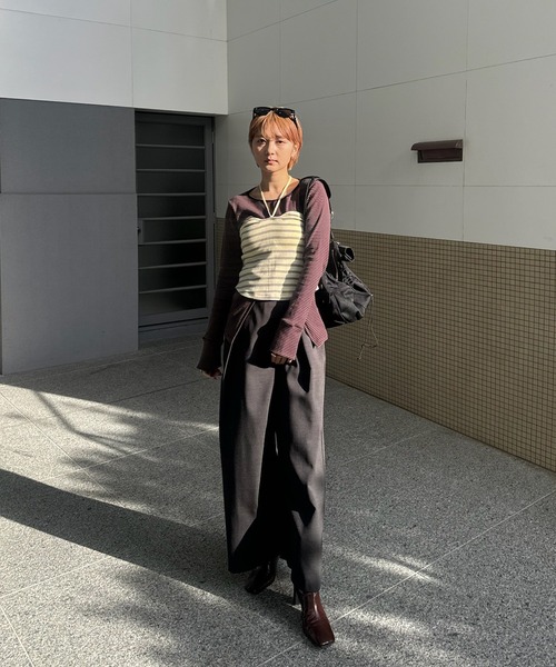 Ameri(アメリ)の「DRY TWILL ASYMMETRY TUCK PANTS(スラックス・レディース・ベージュ/スミクロ/ベビーピンク・MEDIUM/SMALL/X-SMALL)」の12枚目の写真