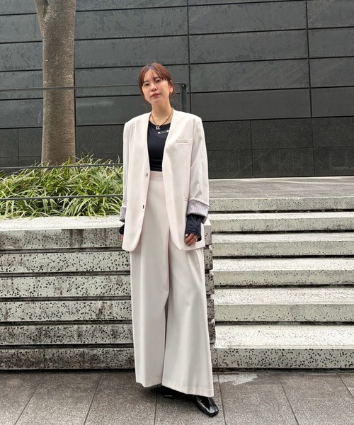 Ameri(アメリ)の「DRY TWILL ASYMMETRY TUCK PANTS(スラックス・レディース・ベージュ/スミクロ/ベビーピンク・MEDIUM/SMALL/X-SMALL)」の21枚目の写真