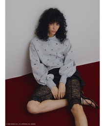 Ameri（アメリ）の「HELLO KITTY×Ameri EMBROIDERY SWEAT TOP（スウェット）」