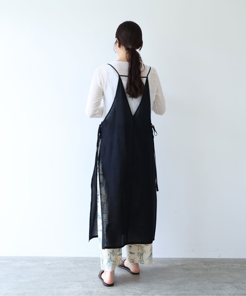yuni（ユニ　）の「sheer summer Wool-Polyester Voil strings キャミワンピース（ワンピース・レディース・グリーン/ブラック・FREE）」の10枚目の写真