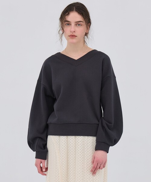 PUBLIC TOKYO（パブリックトウキョウ）の「【2026春新作】タックスリーブスウェットTOP（スウェット・レディース・ダークグレー/ライトグレー・FREE）」の14枚目の写真