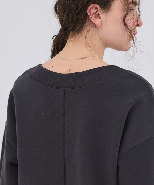 PUBLIC TOKYO（パブリックトウキョウ）の「【2026春新作】タックスリーブスウェットTOP（スウェット・レディース・ダークグレー/ライトグレー・FREE）」の5枚目の写真