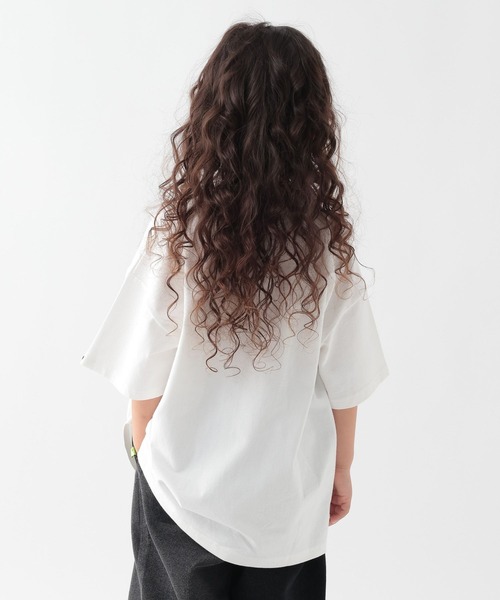 GEORGE'S（ジョージズ）の「【KIDS】スーベニアプリントTシャツ（Tシャツ/カットソー・キッズ・オフホワイト/杢グレー/スミクロ・110/130/150）」の6枚目の写真