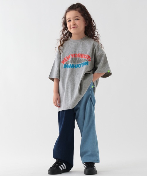 GEORGE'S（ジョージズ）の「【KIDS】スーベニアプリントTシャツ（Tシャツ/カットソー・キッズ・オフホワイト/杢グレー/スミクロ・110/130/150）」の20枚目の写真