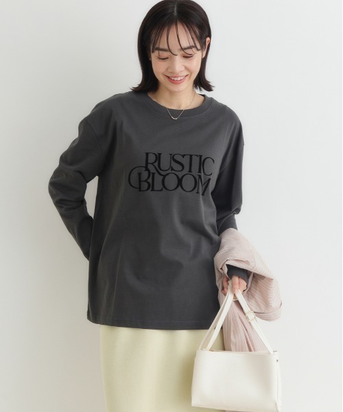 Right-on(ライトオン)の「【HONEYSUCKLE ROSE】アソートロゴ長袖Tシャツ (カジュアル / 遊び心 / 着回し力 / クルーネック)(Tシャツ/カットソー・レディース・ダークグレー/オフホワイト/グレー・S/M/L)」の5枚目の写真