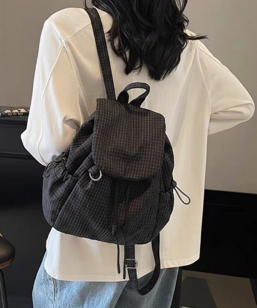 SHEPP(シープ)の「【A4サイズ対応】ドローストリング 巾着リュックサック / バックパック(バックパック/リュック・レディース・ブルー/ブラック/ホワイト・F)」の3枚目の写真