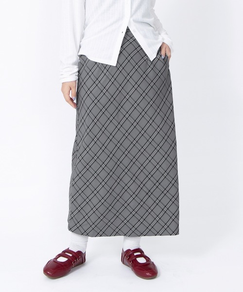 PUNYUS（プニュズ）の「チェック柄ロングスカート（スカート・レディース・グレー/ベージュ・1/2/3/4/5）」の2枚目の写真