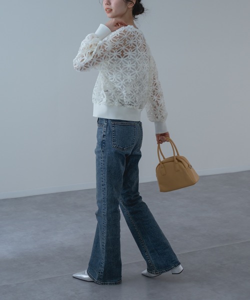 refinedworks（リファインドワークス）の「【refinedworks】冷房対策 / UV対策にも◎ 花柄  × レース 風の 上品 カーディガン（カーディガン/ボレロ・レディース・アイボリー/ブラック・FREE）」の10枚目の写真