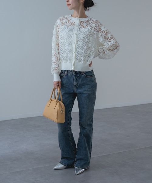 refinedworks（リファインドワークス）の「【refinedworks】冷房対策 / UV対策にも◎ 花柄  × レース 風の 上品 カーディガン（カーディガン/ボレロ・レディース・アイボリー/ブラック・FREE）」の8枚目の写真