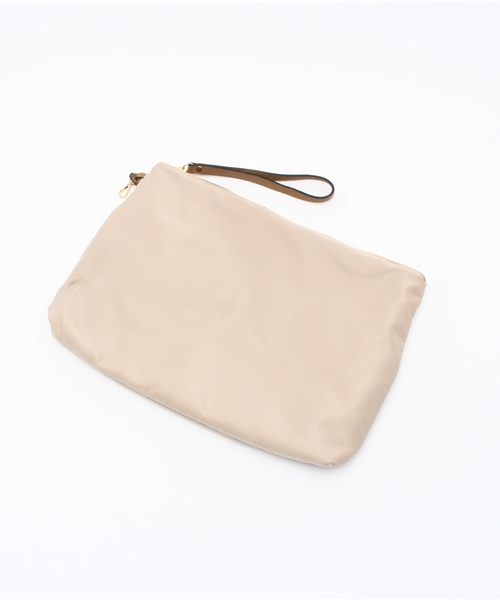 新品 Gianni Chiarini フリンジ付 トートバッグ 本革 アイボリー GIANNI CHIARINI（ジャンニ キアリーニ）の「【GIANNI CHIARINI