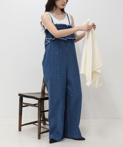 fredy emue（フレディエミュ）の「フリルデニムサロペット（サロペット/オーバーオール・レディース・ブルー/ブラック・38）」の22枚目の写真