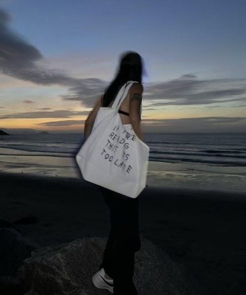 Ressaca（レサーカ）の「レタリングロゴビッグトートバッグ（トートバッグ・レディース・ホワイト/ブラック・FREE）」の11枚目の写真