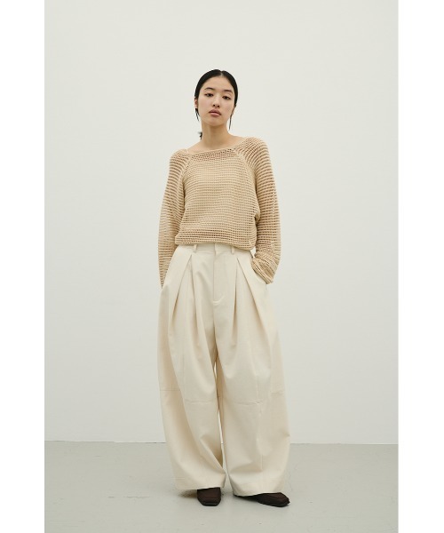 STYLEMIXER(スタイルミキサー)の「タックフォルムパンツ(その他パンツ・レディース・アイボリー/ブラック/ネイビー・SMALL/MEDIUM)」の4枚目の写真