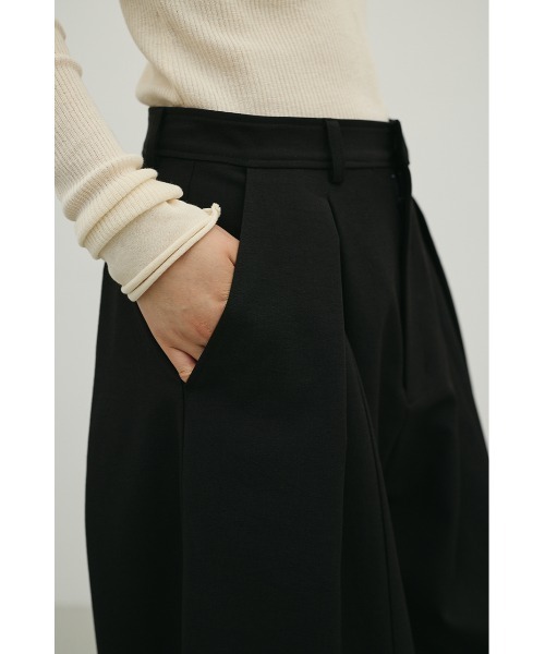 STYLEMIXER(スタイルミキサー)の「タックフォルムパンツ(その他パンツ・レディース・アイボリー/ブラック/ネイビー・SMALL/MEDIUM)」の19枚目の写真