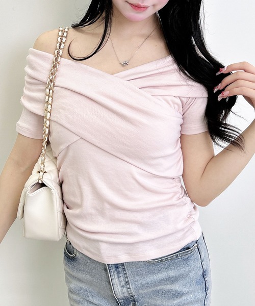 INGNI(イング)の「【WEB限定】クロスオフショルトップス(Tシャツ/カットソー・レディース・オフホワイト/ピンクベージュ/ブラック・M)」の3枚目の写真