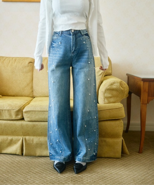 TITTY&CO.（ティティーアンドコー）の「パール付きワイドデニムパンツ（デニムパンツ・レディース・ブルー・LARGE/SMALL/MEDIUM）」の8枚目の写真