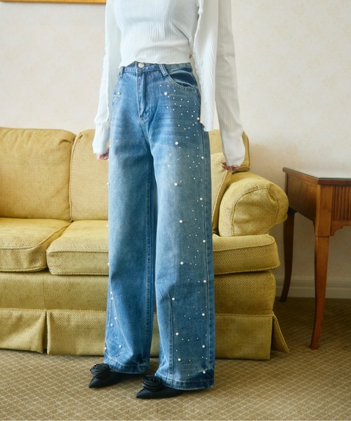 TITTY&CO.（ティティーアンドコー）の「パール付きワイドデニムパンツ（デニムパンツ・レディース・ブルー・LARGE/SMALL/MEDIUM）」の6枚目の写真