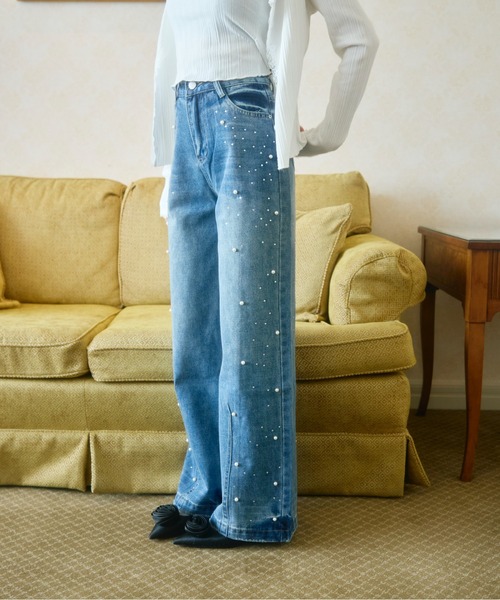 TITTY&CO.（ティティーアンドコー）の「パール付きワイドデニムパンツ（デニムパンツ・レディース・ブルー・LARGE/SMALL/MEDIUM）」の5枚目の写真