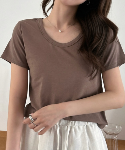 Eclat one(エクラワン)の「【Eclat one】ベーシック ラウンドネック フィット 半袖 カットソー(Tシャツ/カットソー・レディース・ホワイト/グレー/カーキ/ブラック・FREE)」の4枚目の写真