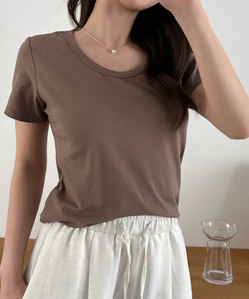 Eclat one(エクラワン)の「【Eclat one】ベーシック ラウンドネック フィット 半袖 カットソー(Tシャツ/カットソー・レディース・ホワイト/グレー/カーキ/ブラック・FREE)」の15枚目の写真
