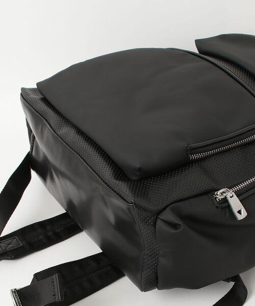 Guess（ゲス）の「BOSTON Backpack（ショルダーバッグ・メンズ・ブラック・ONE SIZE）」の14枚目の写真