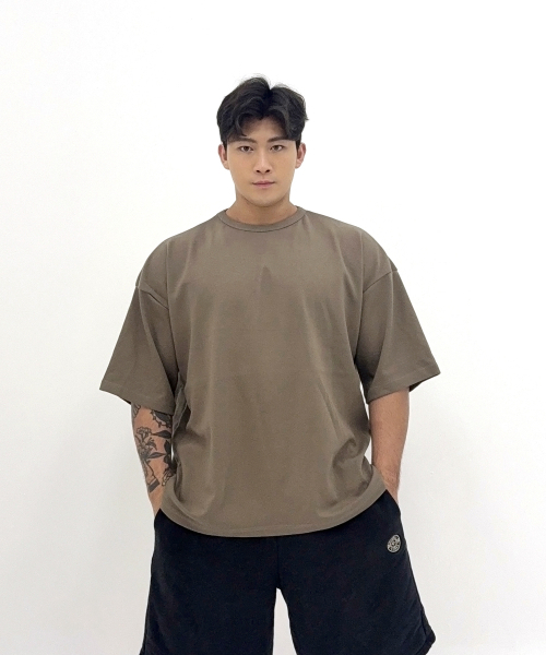 BARBELLWORKS(バーベルワークス)の「ジムウェアストリートスタンダードオーバーボックスフィット(Tシャツ/カットソー・メンズ・ブラック/チャコール/ホワイト/ピンク/カーキ・MEDIUM/SMALL/LARGE/X-LARGE/XX-LARGE)」の14枚目の写真