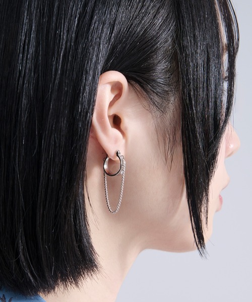 Ellno Loset(エルノロゼット)の「chained hoop pair pierce / チェーンドフープペアピアス(両耳用)(ピアス(両耳用)・メンズ・シルバー・FREE)」の4枚目の写真
