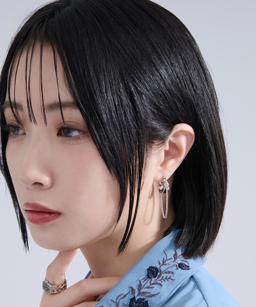 Ellno Loset(エルノロゼット)の「chained hoop pair pierce / チェーンドフープペアピアス(両耳用)(ピアス(両耳用)・メンズ・シルバー・FREE)」の6枚目の写真