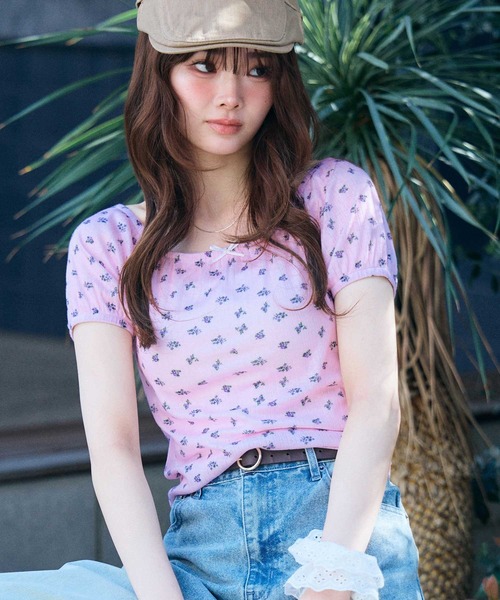 muet.(ミュエ)の「アイレット小花柄パフスリーブTシャツ(Tシャツ/カットソー・レディース・ピンク/オフホワイト・MEDIUM/LARGE)」の5枚目の写真