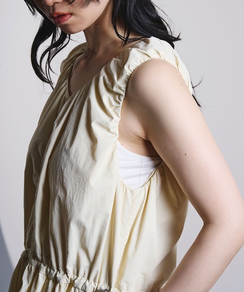 ROSE BUD(ローズバッド)の「DRAWSTRING SLV.LESS DRESS(ワンピース・レディース・ブラック/ホワイト・ONE SIZE)」の12枚目の写真