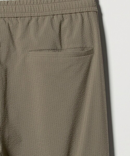 UNITED ARROWS(ユナイテッドアローズ)の「DotAir ドットエア サッカー カーゴイージーパンツ 吸水速乾(カーゴパンツ・メンズ・ブラック/オリーブ・XL/L/M/S)」の4枚目の写真