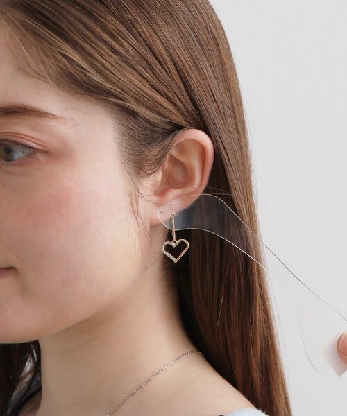 couture brooch(クチュールブローチ)の「ビジューハートピアス(ピアス(両耳用)・レディース・ゴールド・00)」の6枚目の写真